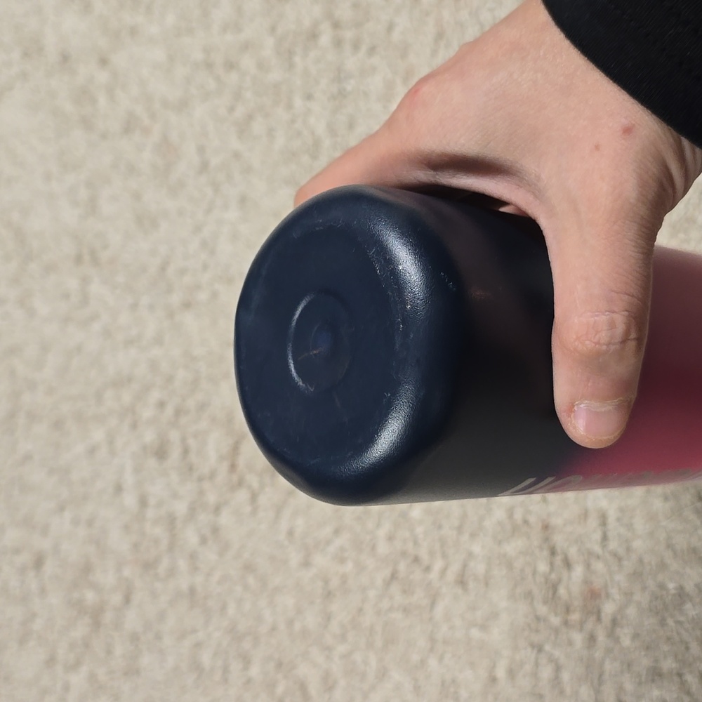 Lululemon Ombre Water Bottle 32oz - Picture 5 of 5
